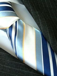 Seidenkrawatte blau mit Streifenmuster, Artikel 701