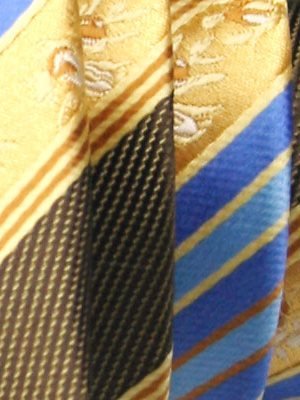 Silk tie gold patterned, article 842, view 4