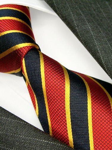 Seidenkrawatte rot mit Streifenmuster, Artikel 835